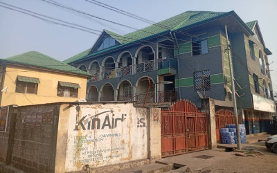 Gallery thumbnail Immeuble à Limete